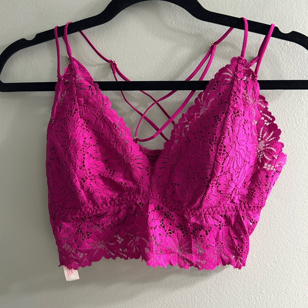 NWT pink Victoria’s Secret lace bralette